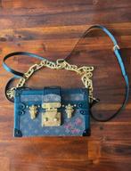 Zeer mooi schoudertasje, Ophalen of Verzenden, Zo goed als nieuw, Zwart, Schoudertasje