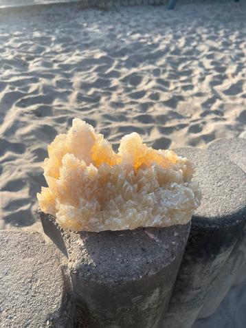 Calciet cluster  beschikbaar voor biedingen