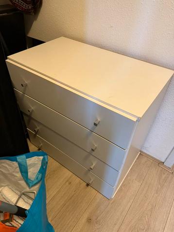 Ladekast gratis beschikbaar voor biedingen