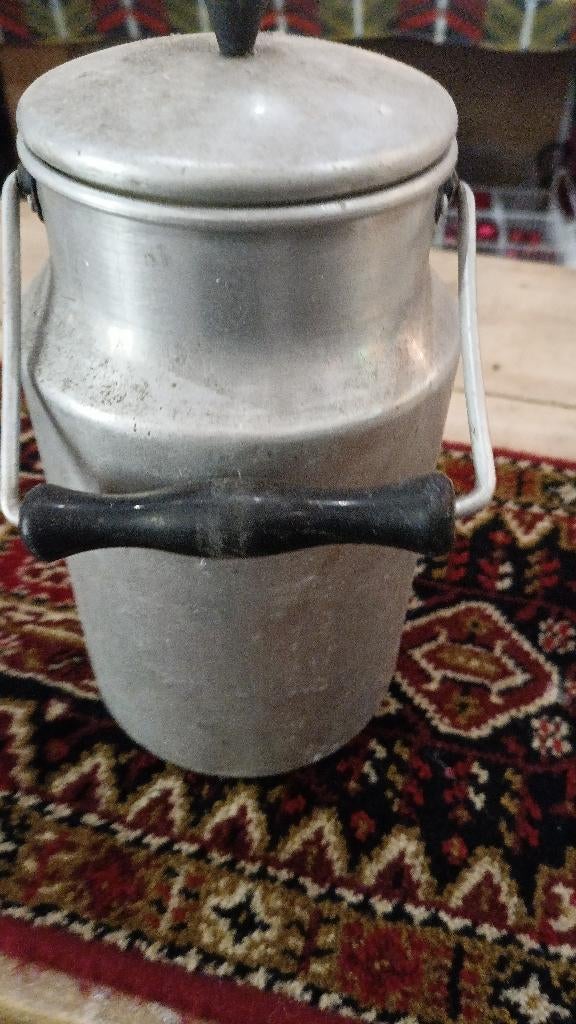 Vintage aluminium melkbus 27 cm met deksel, Ophalen of Verzenden