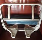 Papierrolhouder met papier, Ophalen