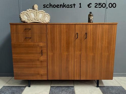 60 jaren 2 verschillende schoenen kasten in maat en prijs, Huis en Inrichting, Kasten | Schoenenkasten, Gebruikt, Ophalen