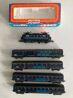 Marklin 3327 "botsneus 1100 serie" met 4 NS rijtuigen, Wisselstroom, Treinset, Ophalen of Verzenden, Märklin