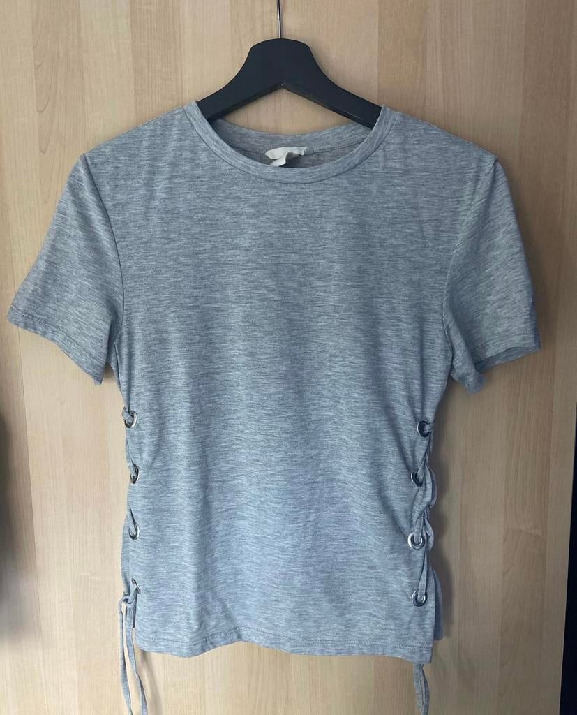Grijs T-shirt met veters H&M maat XS, Ophalen of Verzenden, Zo goed als nieuw, Korte mouw, Maat 34 (XS) of kleiner