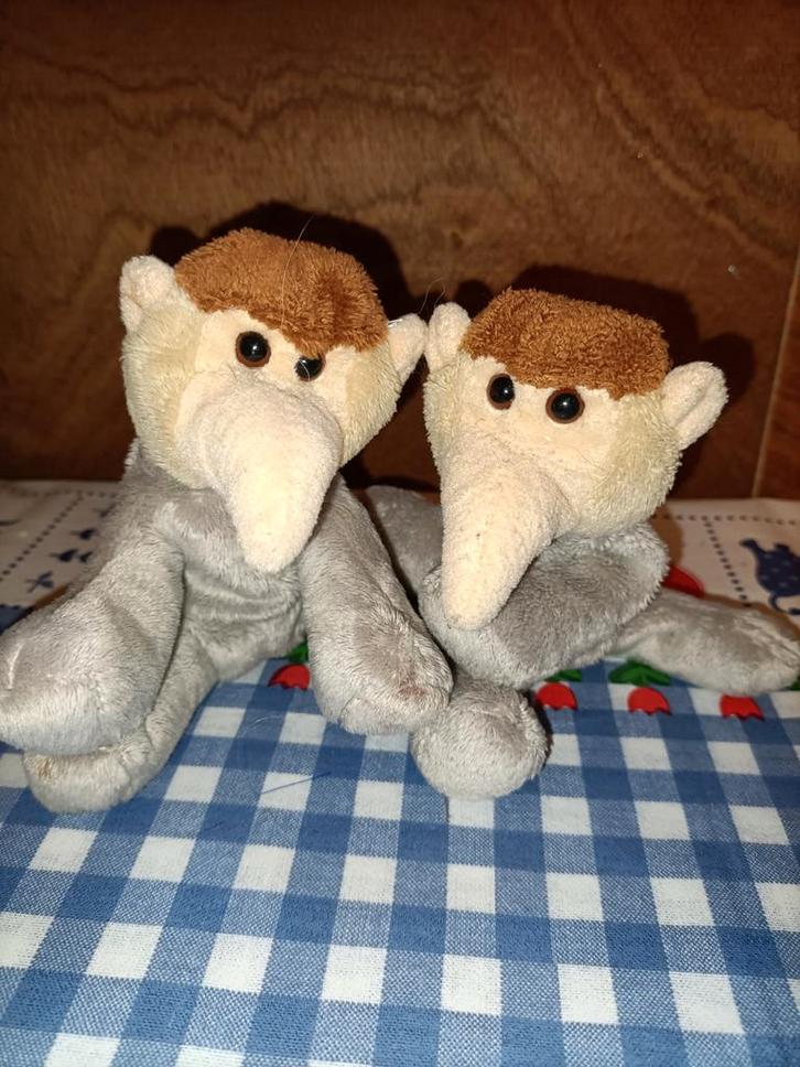 2 x neusaap knuffeltje Apenheul 14 cm groot, Kinderen en Baby's, Speelgoed | Knuffels en Pluche, Zo goed als nieuw, Overige typen