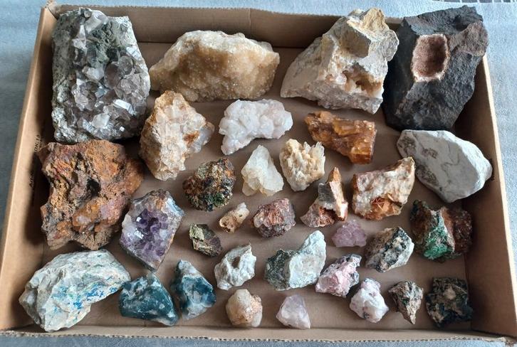 Verzameling mineralen (1), Verzamelen, Mineralen en Fossielen, Mineraal, Ophalen of Verzenden