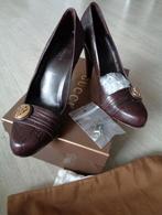 GUCCI 100% originele en leren pumps met logo - 39,5, Kleding | Dames, Schoenen, Bruin, Ophalen of Verzenden, Schoenen met hoge hakken