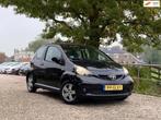 Toyota Aygo 1.0-12V Sport | Airco + Nieuwe apk Nu € 1.975,, Voorwielaandrijving, Stof, Gebruikt, Zwart