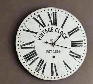 Wandklok ( 60 cm - 44 en 35 cm ) of Tafel Klok IJzer Zgan beschikbaar voor biedingen