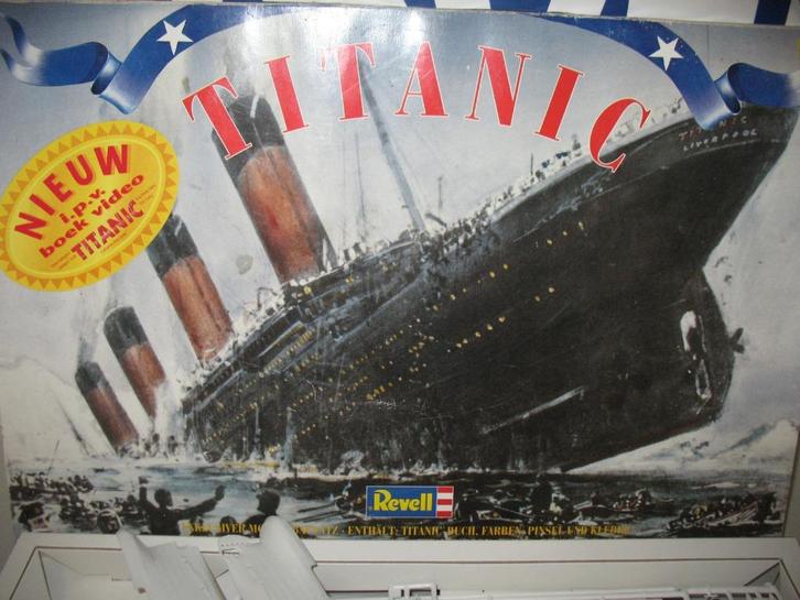 Modelbouwdoos - RMS Titanic 1912 - nr 05700 - 1:57, Hobby en Vrije tijd, Modelbouw | Overige, Gebruikt, Ophalen of Verzenden