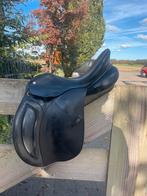 Zadels + flapsingel, Dieren en Toebehoren, Paarden en Pony's | Zadels, Ophalen of Verzenden, Gebruikt, Springen