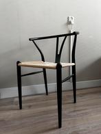 Zwarte ‘Wishbone chair’ - Carl Hansen & Son | Z.G.A.N., Huis en Inrichting, Stoelen, Ophalen, Zo goed als nieuw, Zwart, Eén