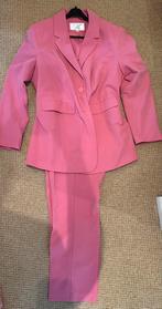 Roze pak/kostuum maat 46, Kleding | Dames, Jasjes, Kostuums en Pakken, Kostuum of Pak, Roze, Zo goed als nieuw, Maat 46/48 (XL) of groter