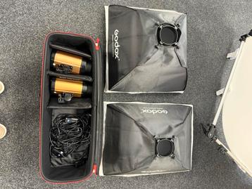 Godox Smart 250sdi flitser set met softbox beschikbaar voor biedingen