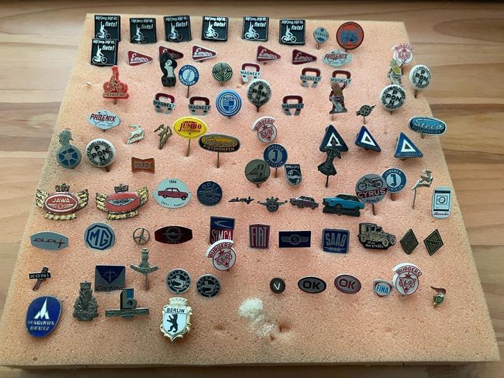 Partij speldjes fiets brommer auto vrachtwagen ea, Verzamelen, Speldjes, Pins en Buttons, Gebruikt, Speldje of Pin, Transport