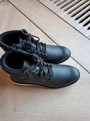HEREN SCHOENEN RITS AAN BINNENZIJDE NIEUW MAAT 42 beschikbaar voor biedingen