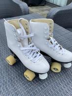 rolschaatsen wit maat 37 + alle been handbeschermers, Ophalen of Verzenden, Zo goed als nieuw