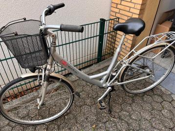 Mooie Damesfiets - Direct Beschikbaar! beschikbaar voor biedingen