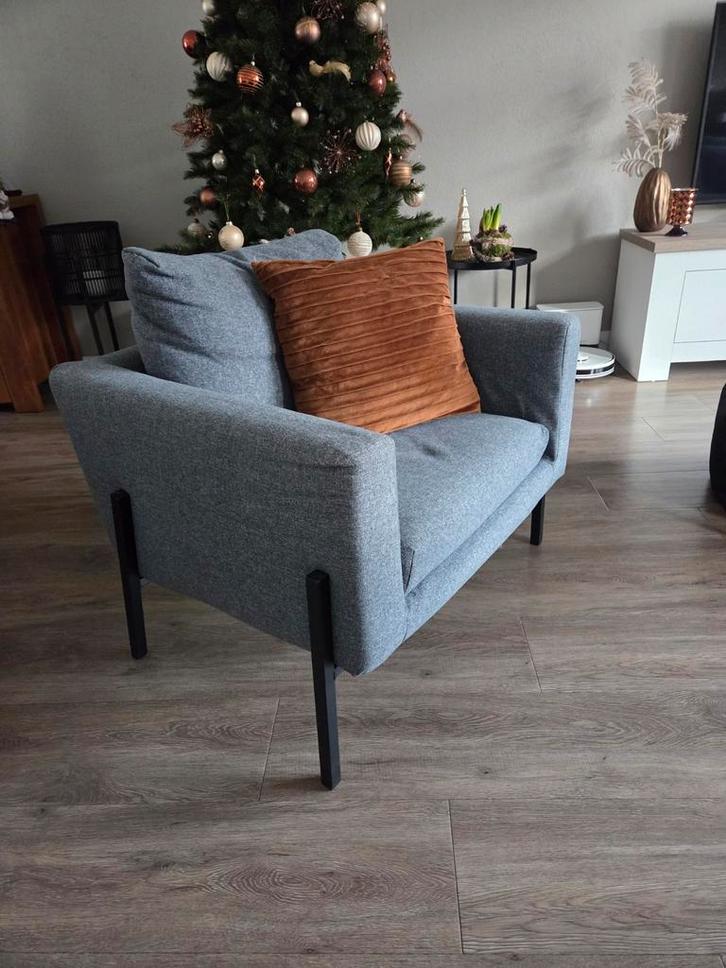 Comfortabele grijs/zwarte Ikea Koarp fauteuil te koop, Huis en Inrichting, Fauteuils, Zo goed als nieuw, Metaal, Stof, 75 tot 100 cm