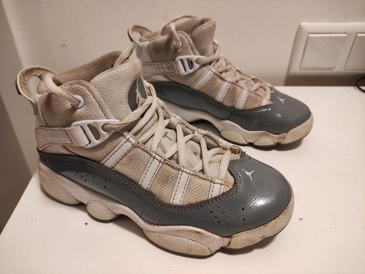 Nike Boys Air Jordan 6 Rings maat 31, Kinderen en Baby's, Kinderkleding | Schoenen en Sokken, Gebruikt, Sportschoenen, Jongen