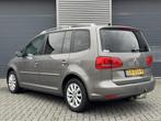 Volkswagen Touran 1.6 TDI Highline BlueMotion Panorama, Auto's, Euro 5, Gebruikt, 4 cilinders, Alcantara