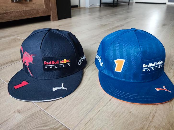 Twee PUMA Red Bull Max Verstappen snapback caps ALS NIEUW, Kleding | Heren, Hoeden en Petten, Zo goed als nieuw, Pet, One size fits all