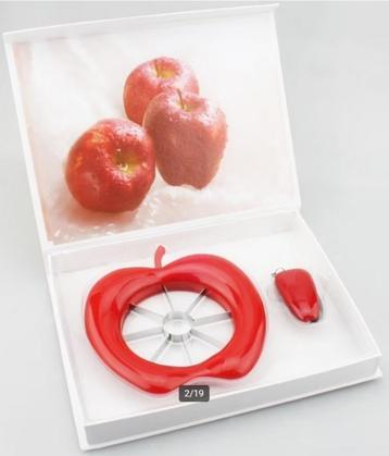 Appel schil/snij set 2dlg. Nieuw in geschenkverpakking beschikbaar voor biedingen