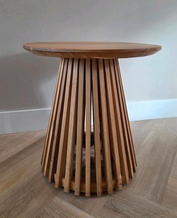 Bijzettafel Jeanette  beschikbaar voor biedingen