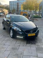 Volvo V40 1.6 D2 Momentum Business 2014 | 137.118 km | Zwart, Auto's, Voorwielaandrijving, Euro 5, Gebruikt, 4 cilinders