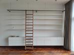 Wand (boeken) kast inclusief hardhouten ladder en RVS rails., Ophalen, Gebruikt, Met deur(en), 200 cm of meer