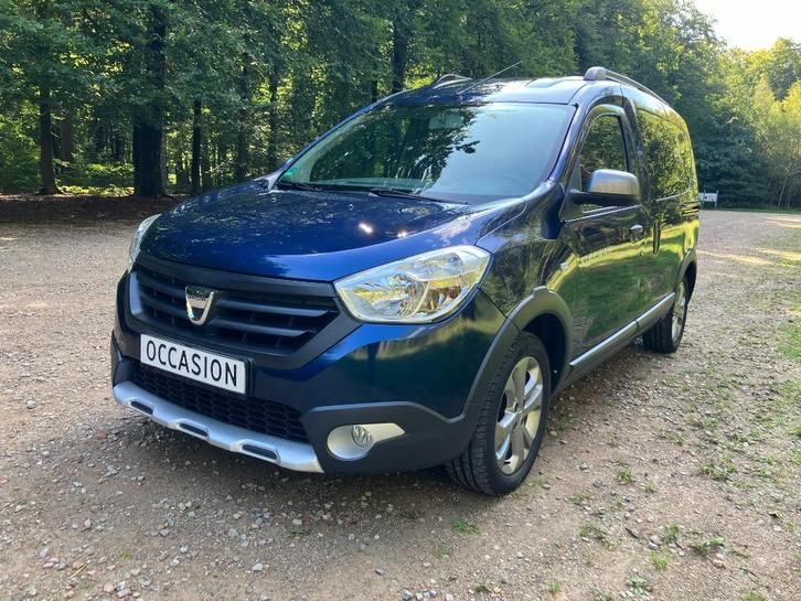 Dokker 2017 Stoelverwarming Airco USB Bluetooth Minicamper, Auto's, Dacia, Bedrijf, Dokker, ABS, Airbags, Airconditioning, Bluetooth