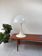 Vintage Panthella Tafellamp Louis Poulsen Jaren 70, Kunststof, Zo goed als nieuw, Minder dan 50 cm, Ophalen