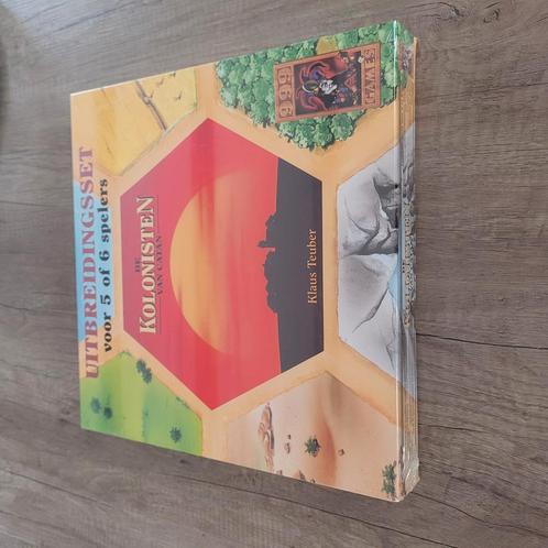 Kolonisten van Catan 5-6 spelers, houten stukken gloednieuw!, Hobby en Vrije tijd, Gezelschapsspellen | Kaartspellen, Nieuw, Een of twee spelers