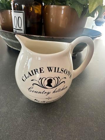 Claire Wilson servies klein melk kannetje beschikbaar voor biedingen