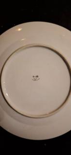 Oosters bord met landschap, Ophalen