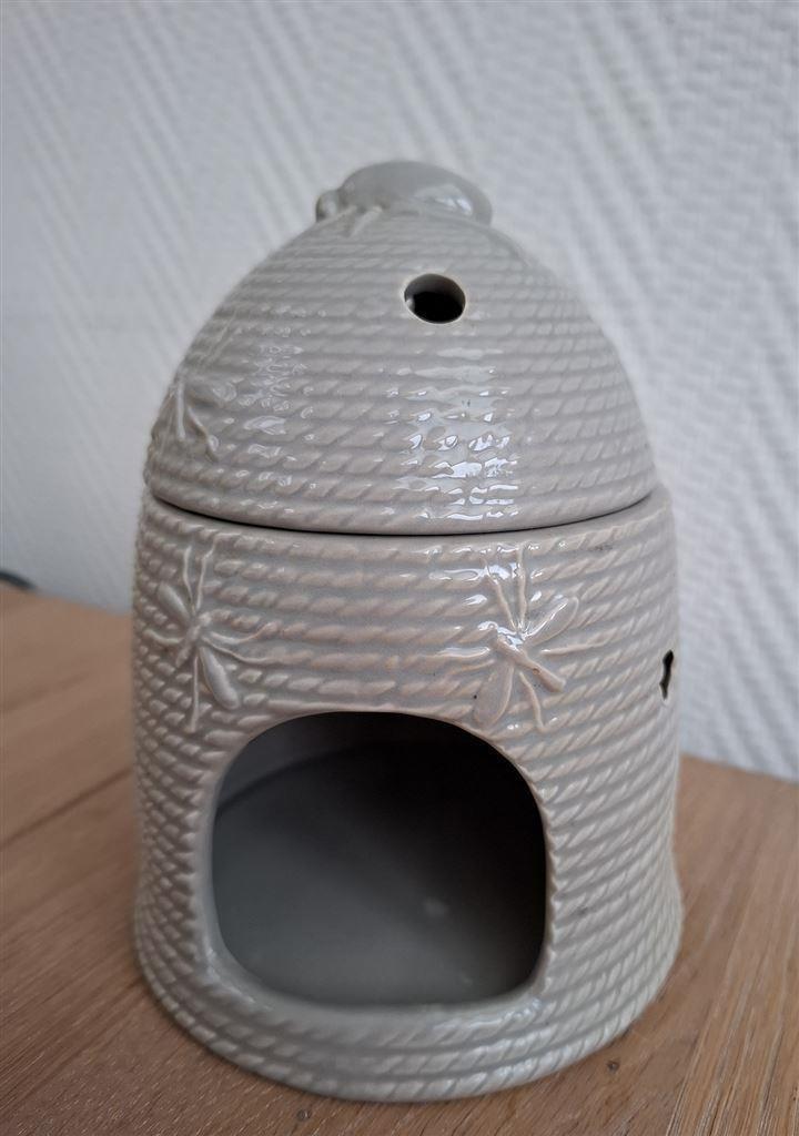 Geurbrander nr. 118, in de vorm van een bijenkorf met bijen., Huis en Inrichting, Woonaccessoires | Overige, Gebruikt, Ophalen of Verzenden