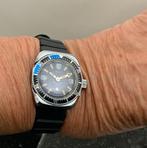 Trendy vintage horloge Mora sport Ancre Rubis Antichoc, Ophalen of Verzenden, Zwart, Android