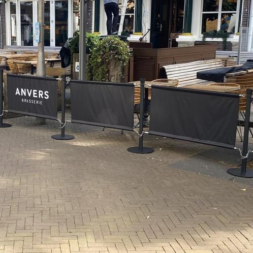 Set Afzetpalen met banner, Hobby en Vrije tijd, Feestartikelen | Verhuur, Nieuw, Overige, Ophalen of Verzenden