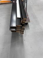 Plinten in kleur zwart, Ophalen, Zo goed als nieuw, Mdf, 200 tot 250 cm