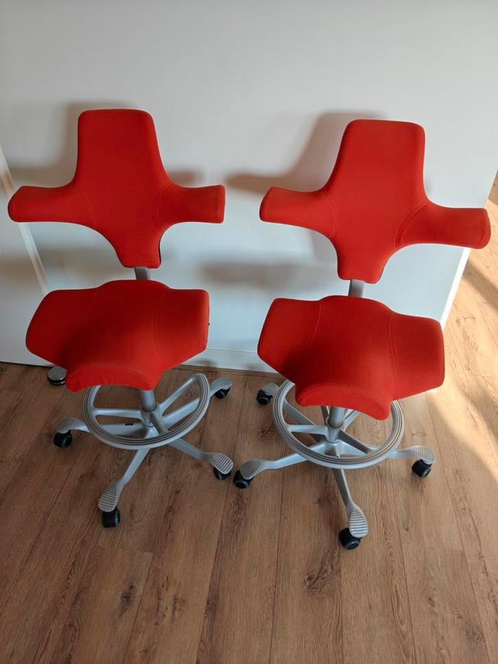 2x HÅG Capisco 8106 Oranje Bureaustoel - Zeer Goede Staat, Huis en Inrichting, Bureaustoelen, Zo goed als nieuw, Bureaustoel, Oranje