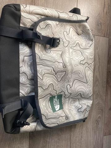 Messengerback The North Face beschikbaar voor biedingen