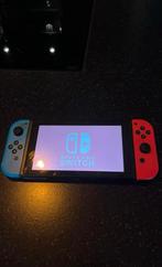 Nintendo switch met 64 gb storage kaart, Spelcomputers en Games, Spelcomputers | Nintendo Consoles | Accessoires, Ophalen of Verzenden