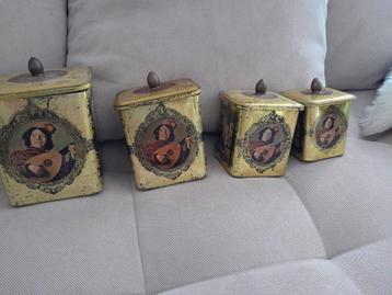 Vintage Gouden Blikken Bussen Set van 4 beschikbaar voor biedingen