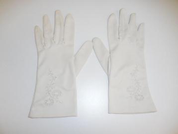 Vintage Créme Dames Handschoenen beschikbaar voor biedingen