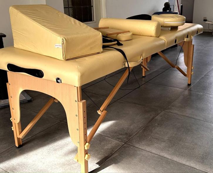 Massunda inklapbare en in hoogte verstelbare massagetafel, Sport en Fitness, Massageproducten, Zo goed als nieuw, Massagetafel