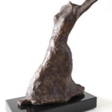 Zwaar bronzen beeld sculptuur vrouwentorso Tjikkie Kreuger beschikbaar voor biedingen