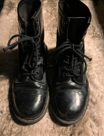 Dr.Martens zwart 38 beschikbaar voor biedingen