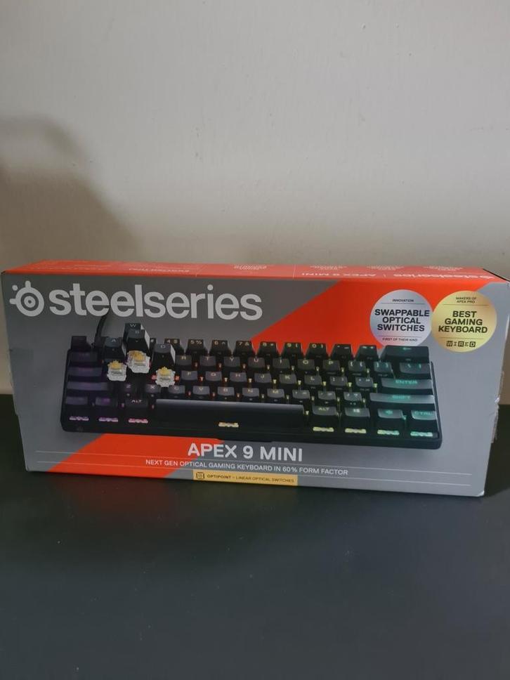 Steelseries Apex 9 Mini nieuw in doos, Computers en Software, Toetsenborden, Nieuw, Qwerty, Ophalen of Verzenden