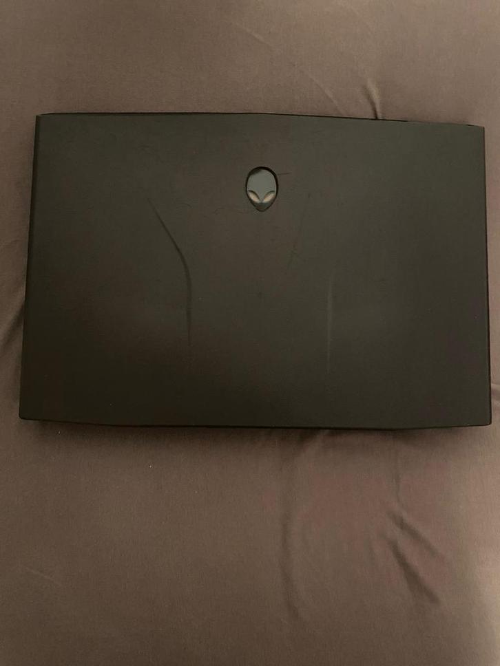 Alienware gaming laptop, Computers en Software, Windows Laptops, 15 inch, Gaming, Ophalen