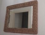 Mooie grote spiegel met riet als nieuw!, Huis en Inrichting, Woonaccessoires | Spiegels, Ophalen, Zo goed als nieuw, Minder dan 100 cm